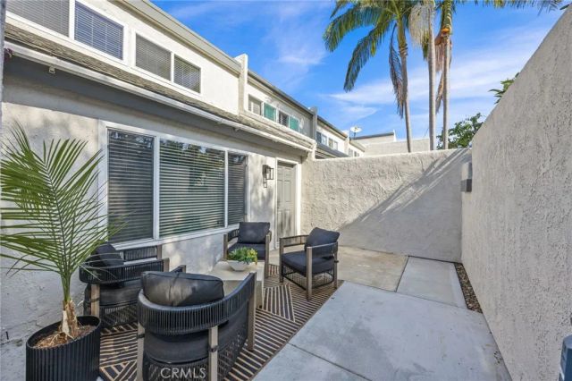 18741 Applewood, Huntington Beach, CA 92646