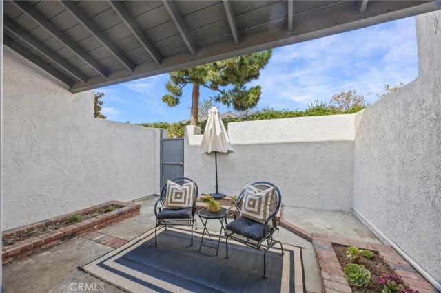 18741 Applewood, Huntington Beach, CA 92646