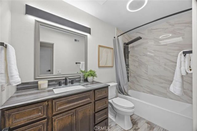 18741 Applewood, Huntington Beach, CA 92646