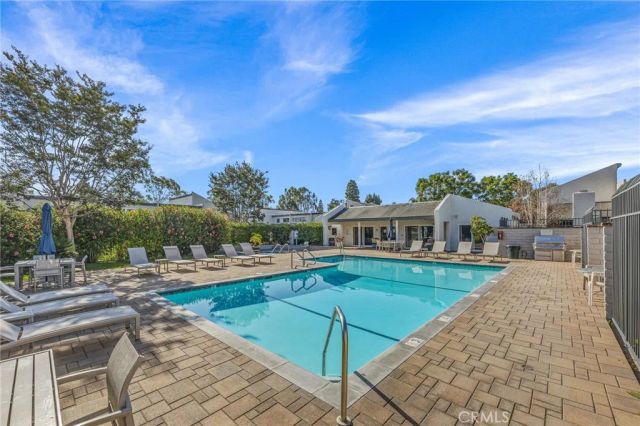 18741 Applewood, Huntington Beach, CA 92646