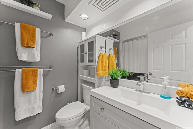 91-1058J Kekuilani Loop 907, Kapolei, HI 96707