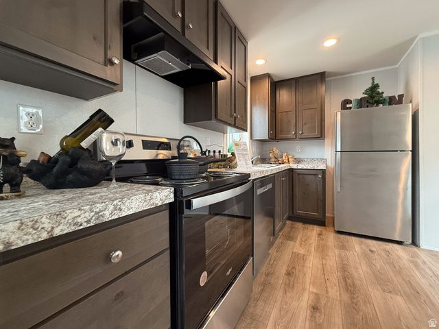 493 VALLEY VIEW DR, Hyrum, UT 84319