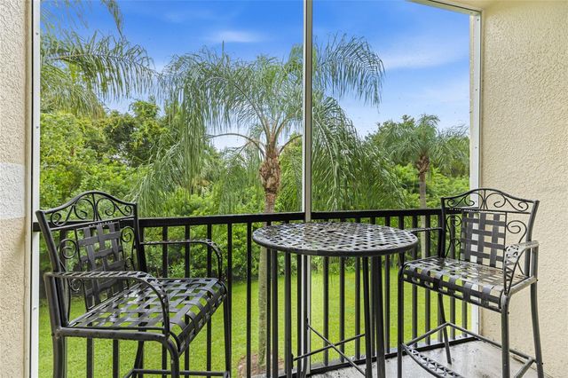 5134 NORTHRIDGE ROAD 208, Sarasota, FL 34238