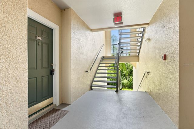 5134 NORTHRIDGE ROAD 208, Sarasota, FL 34238