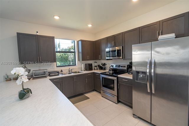 139 NE 27th Ter, Homestead, FL 33033