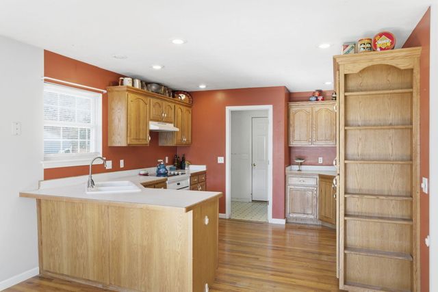 1604 E Lee Street, Republic, MO 65738