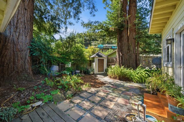 7 Marin Rd, Fairfax, CA 94930