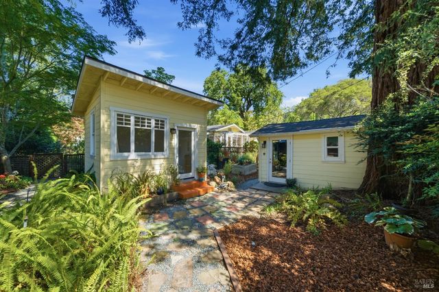 7 Marin Rd, Fairfax, CA 94930