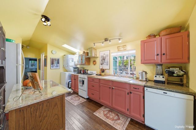 7 Marin Rd, Fairfax, CA 94930