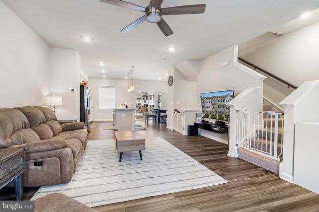 267 SANDY BOTTOM CIR, Ranson, WV 25438