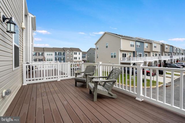 267 SANDY BOTTOM CIR, Ranson, WV 25438