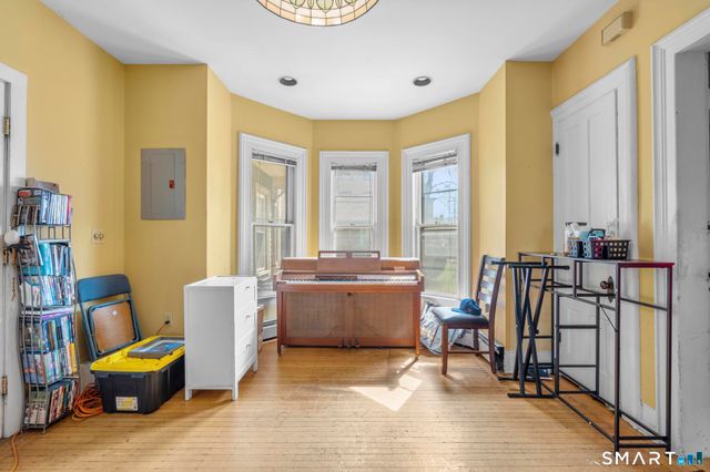 27 Harrison Street, New Haven, CT 06515
