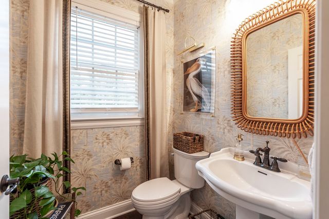 100 Loch Leven Way, Hendersonville, TN 37075