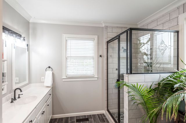 100 Loch Leven Way, Hendersonville, TN 37075