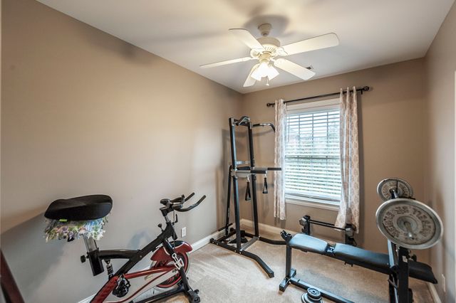 100 Loch Leven Way, Hendersonville, TN 37075