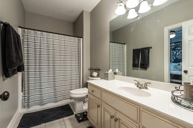 100 Loch Leven Way, Hendersonville, TN 37075