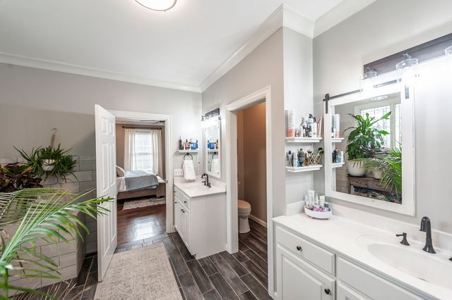 100 Loch Leven Way, Hendersonville, TN 37075