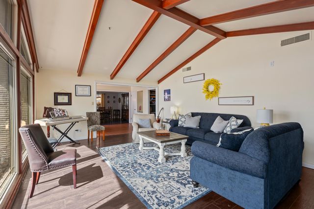 507 Clubview Drive, Levelland, TX 79336