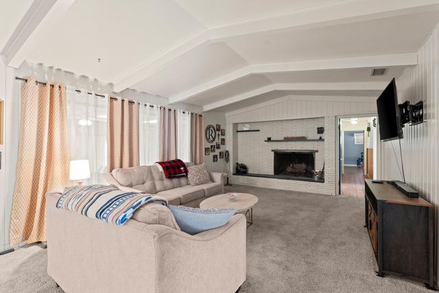 507 Clubview Drive, Levelland, TX 79336