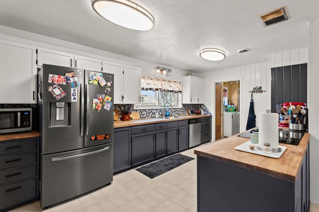 507 Clubview Drive, Levelland, TX 79336