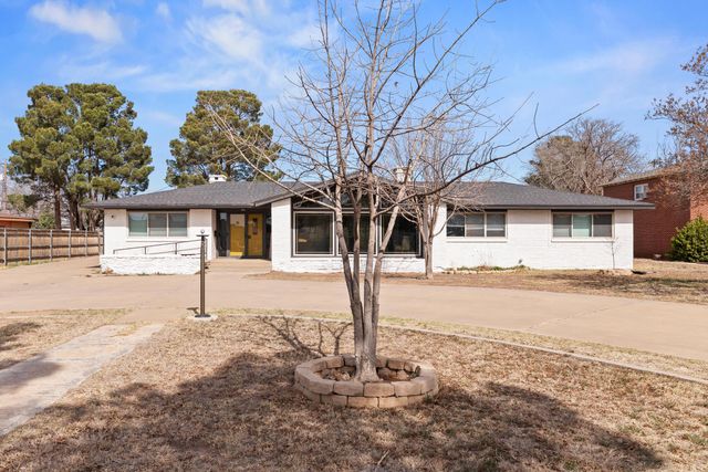 507 Clubview Drive, Levelland, TX 79336