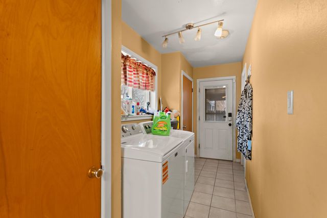 507 Clubview Drive, Levelland, TX 79336