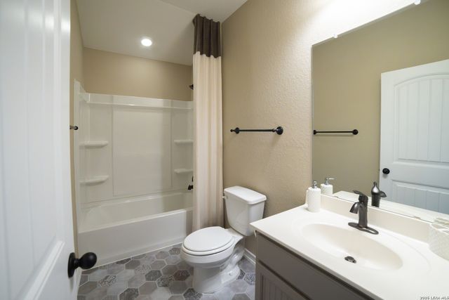5111 Belleza, San Antonio, TX 78261