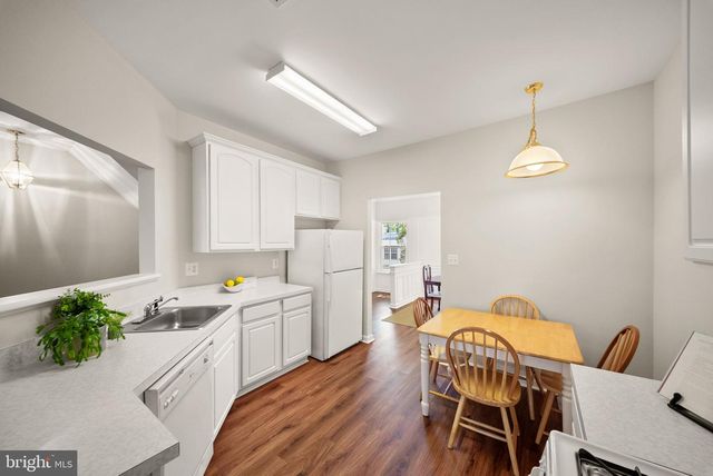 510 SPARKLEBERRY TER NE, Leesburg, VA 20176