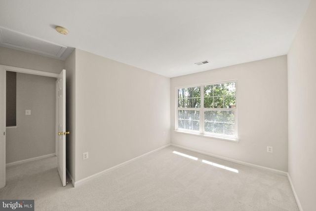 510 SPARKLEBERRY TER NE, Leesburg, VA 20176