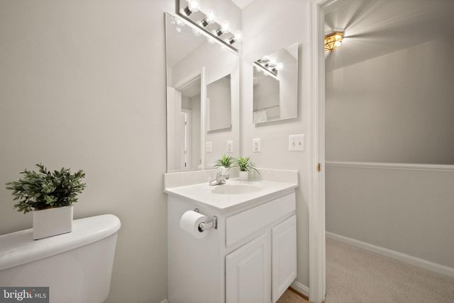 510 SPARKLEBERRY TER NE, Leesburg, VA 20176