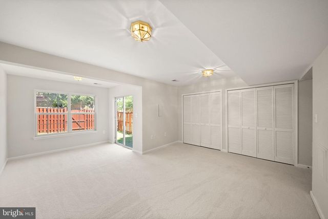 510 SPARKLEBERRY TER NE, Leesburg, VA 20176