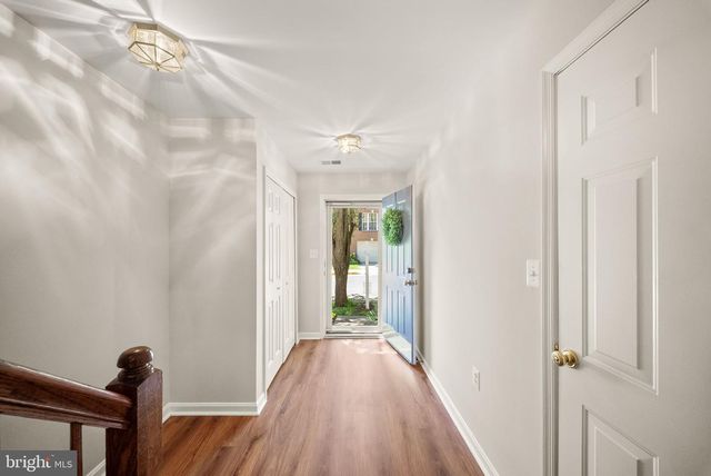 510 SPARKLEBERRY TER NE, Leesburg, VA 20176