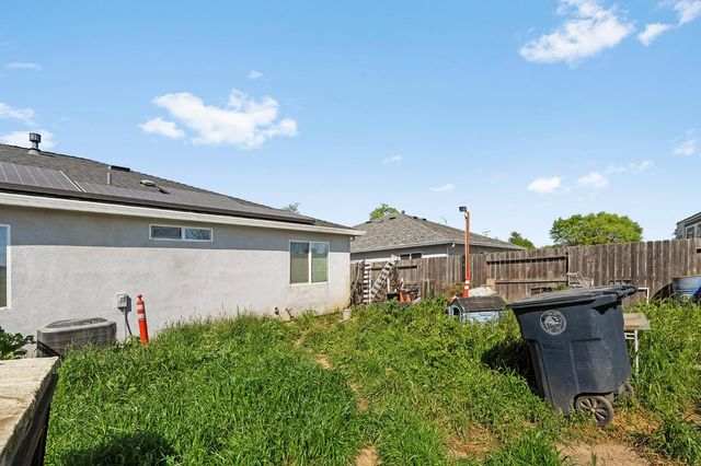 3240 4th St, Biggs, CA 95917