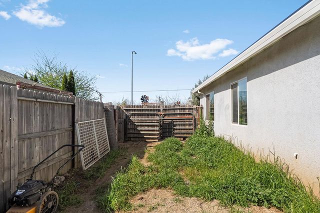 3240 4th St, Biggs, CA 95917