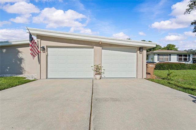 327 SUNNY LANE, Belleair, FL 33756