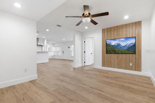 327 SUNNY LANE, Belleair, FL 33756