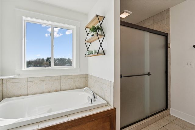 260 SE Dorr Court, Pleasant Hill, IA 50327