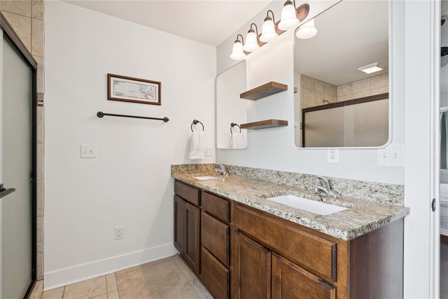 260 SE Dorr Court, Pleasant Hill, IA 50327