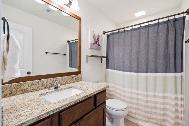 260 SE Dorr Court, Pleasant Hill, IA 50327