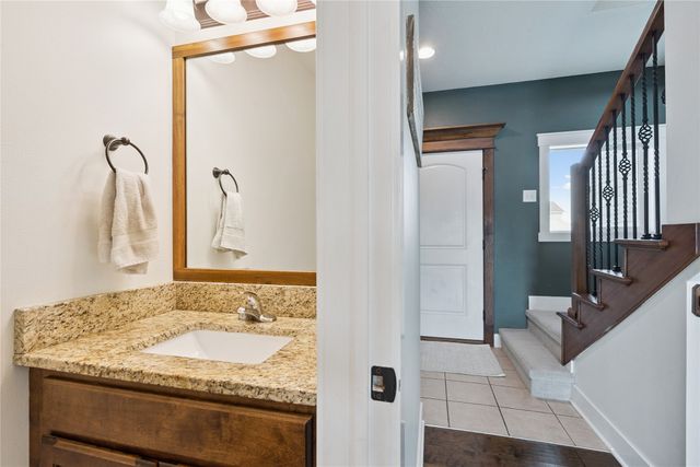 260 SE Dorr Court, Pleasant Hill, IA 50327