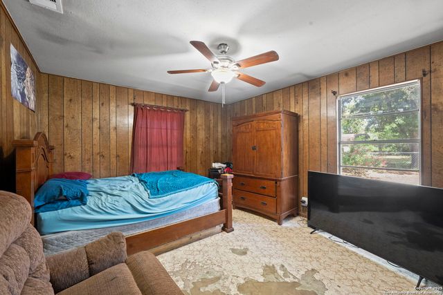 311 Indian Pink, Floresville, TX 78114