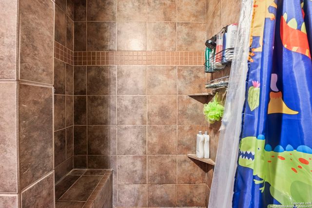 311 Indian Pink, Floresville, TX 78114