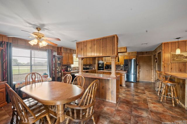 311 Indian Pink, Floresville, TX 78114