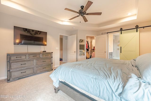 127 Goldeneye Ct, Shepherdsville, KY 40165