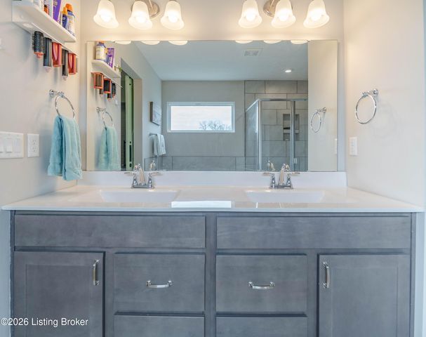 127 Goldeneye Ct, Shepherdsville, KY 40165