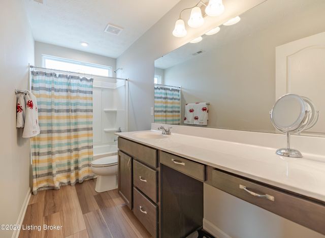 127 Goldeneye Ct, Shepherdsville, KY 40165