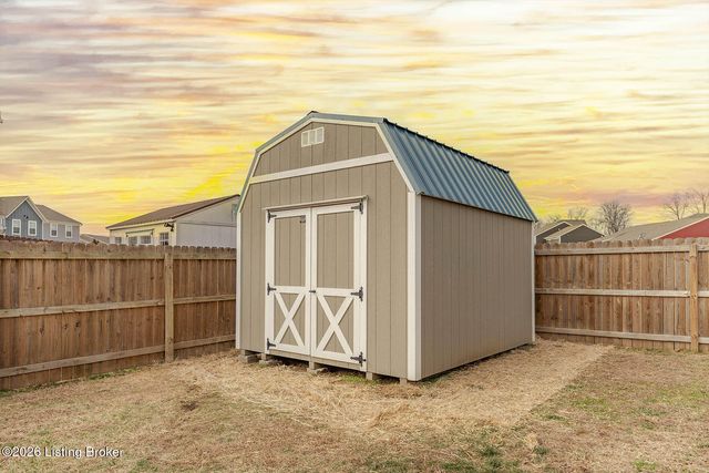 127 Goldeneye Ct, Shepherdsville, KY 40165