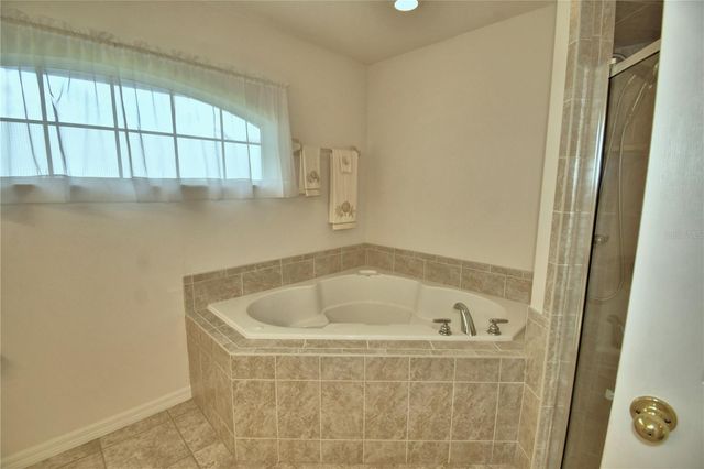 142 MORNING GLORY CIRCLE, Winter Haven, FL 33884