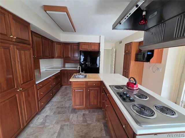 3 Saint Charles Court, Amherst, NY 14221