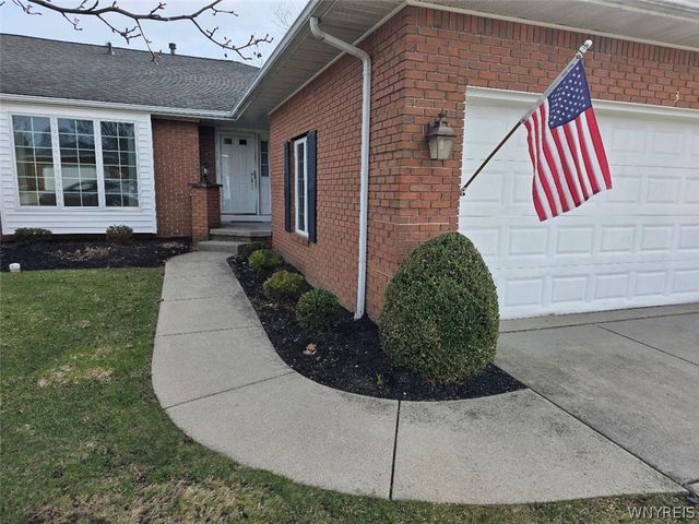 3 Saint Charles Court, Amherst, NY 14221